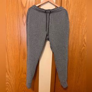 AE Men’s Joggers